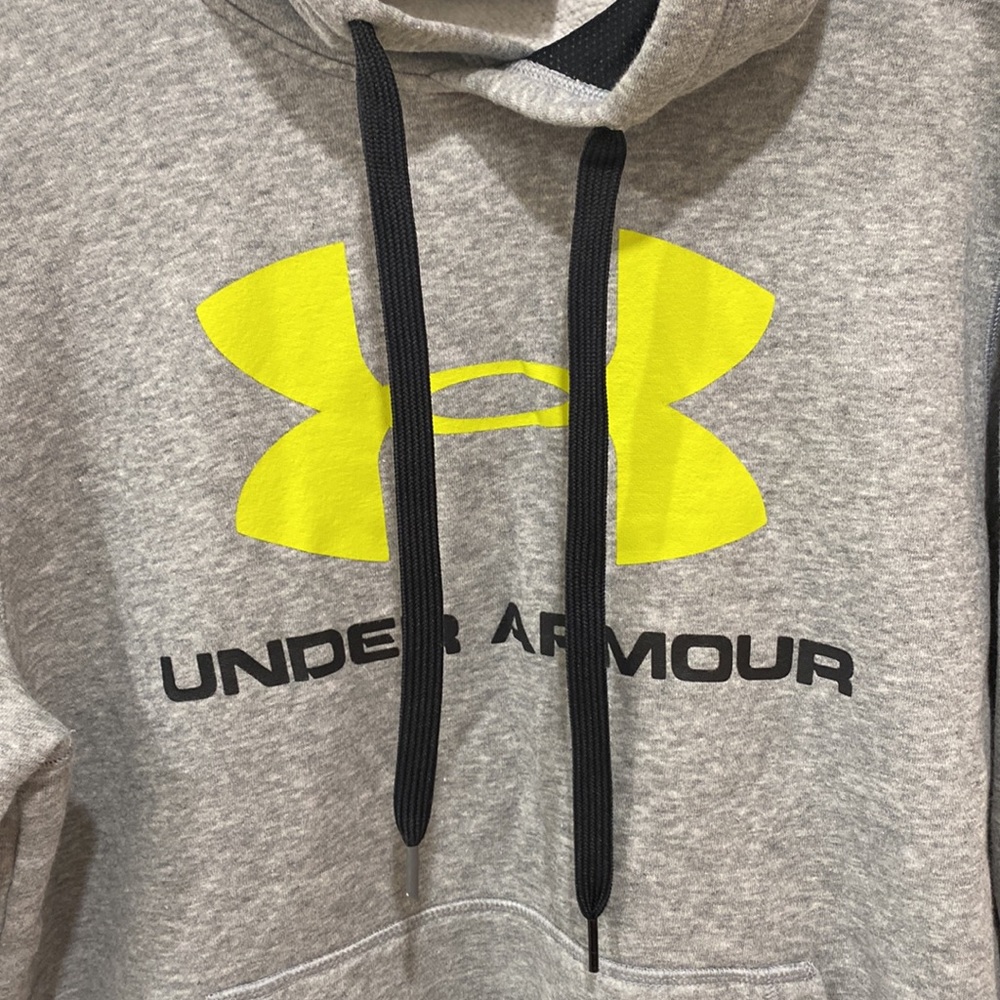 Under Armour Sweater - Picture 2 of 8